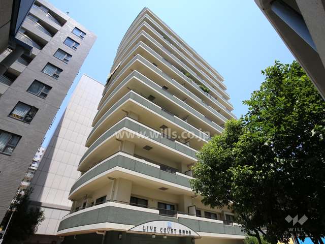 リブコート尼崎中央の外観（南西側から）