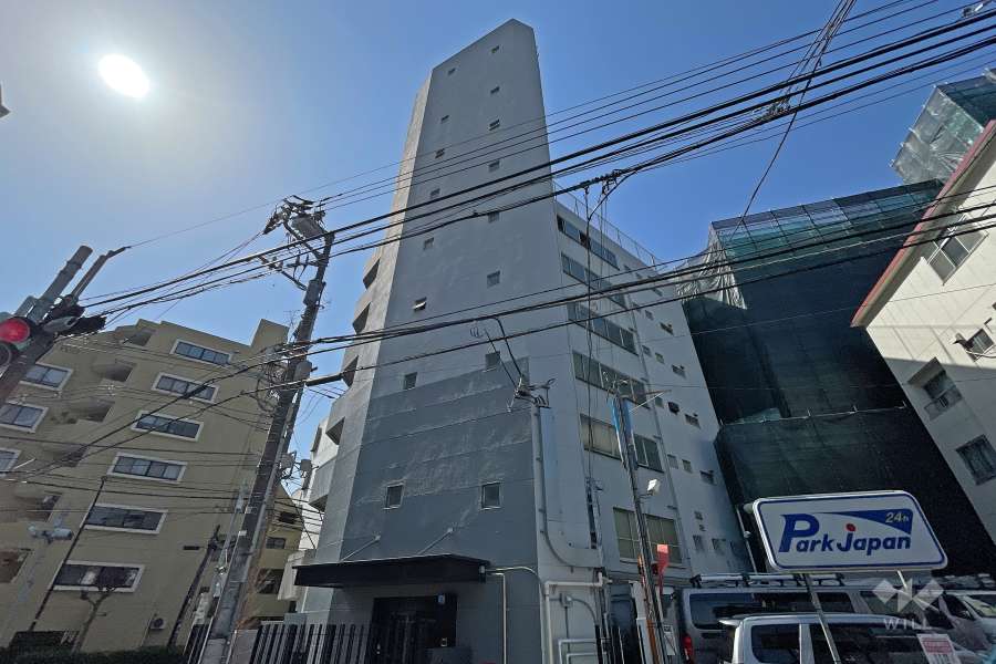 シャトレ恵比寿の外観（東側から）