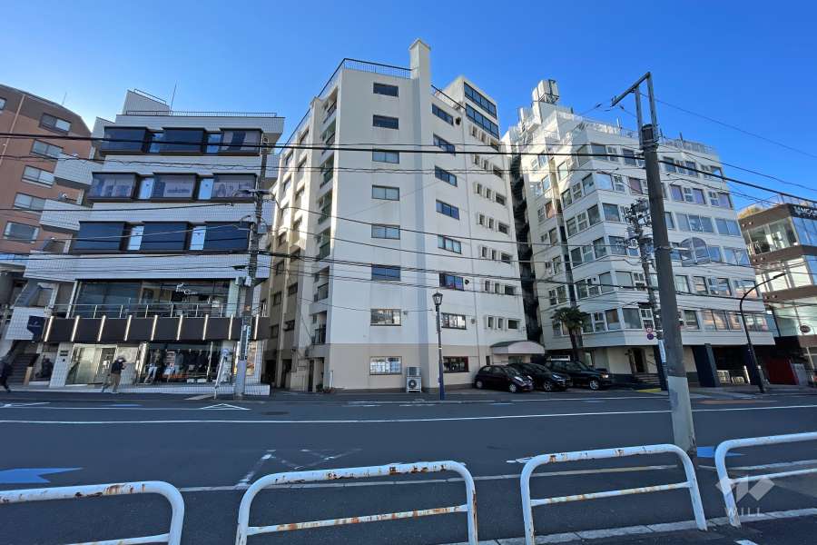 外苑コーポの外観（北側から）