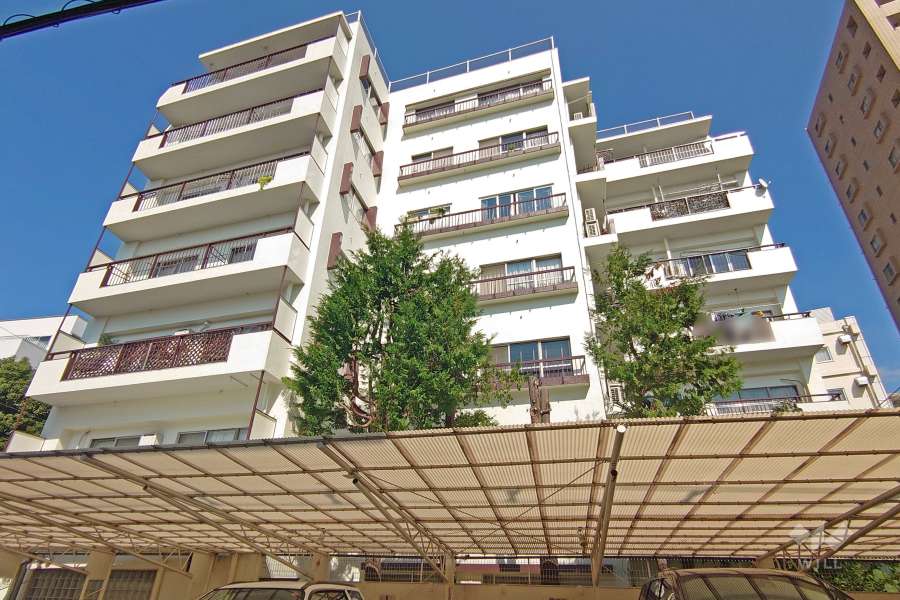 渋谷マンションウェルスの外観（南西側から）