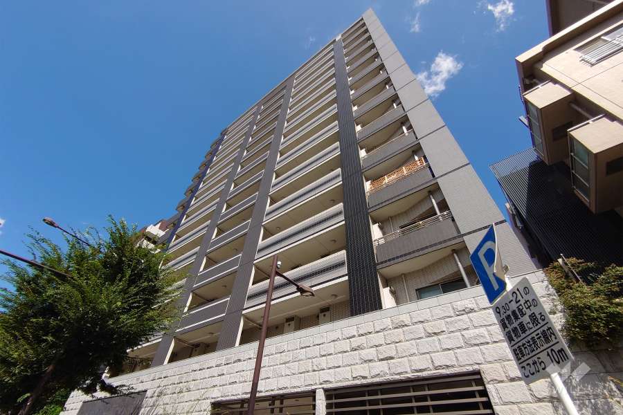 グランドガーラ代々木参宮橋の外観（南西側から）