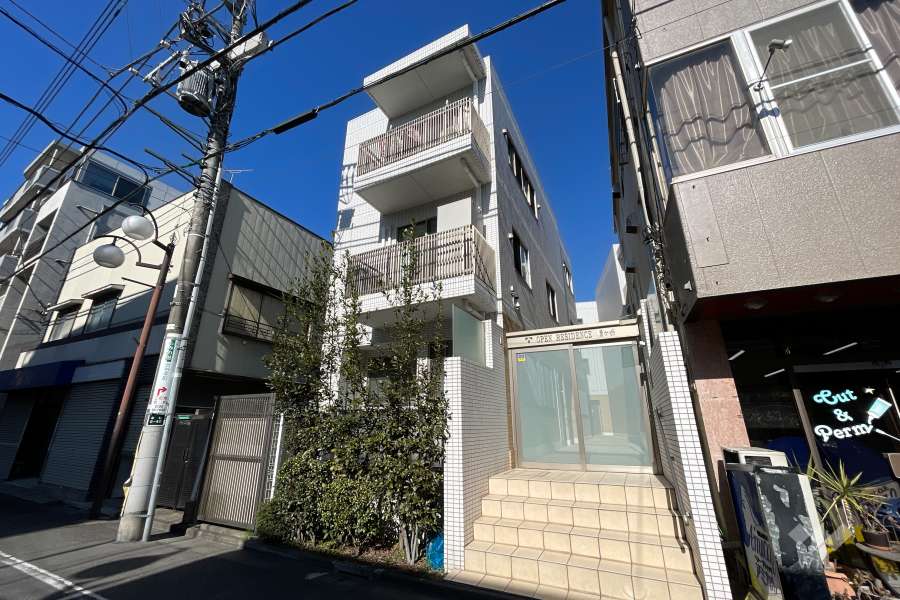 オープンレジデンス幡ヶ谷の外観（西側から）