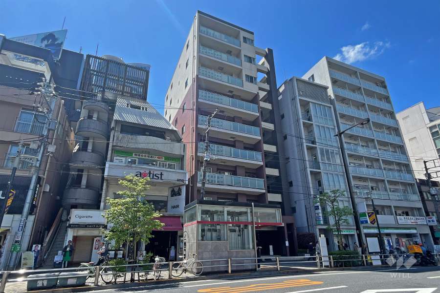 日神パレステージ初台オペラ通りの外観（東側から）