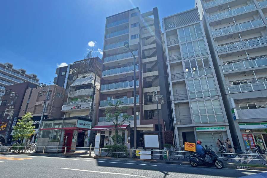 日神パレステージ初台オペラ通りの外観（北側から）