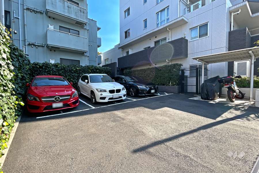 敷地内駐車場（屋外平面式）