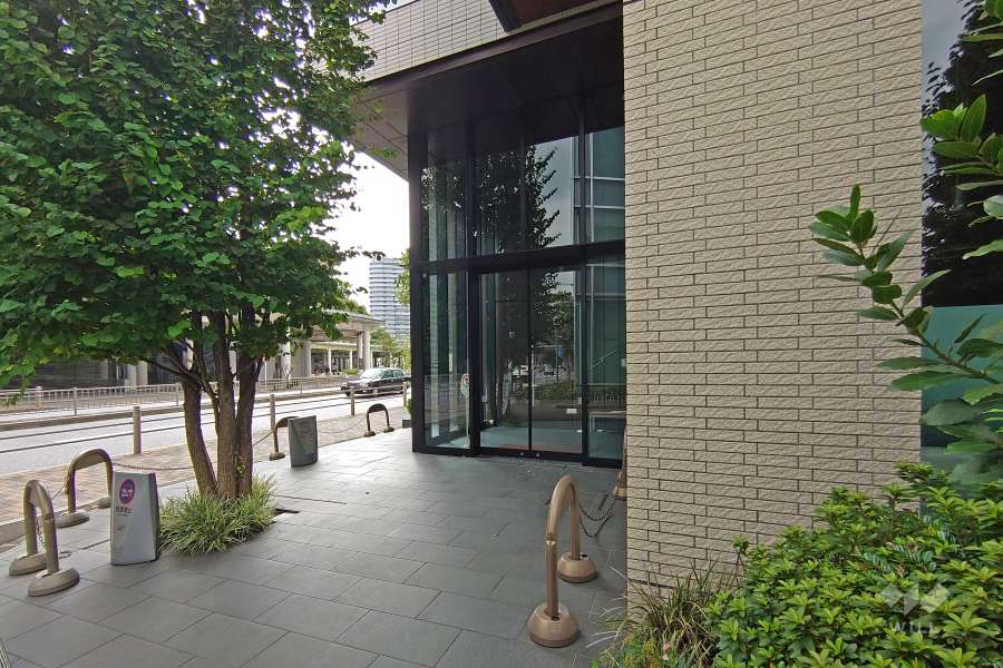 エントランスアプローチ