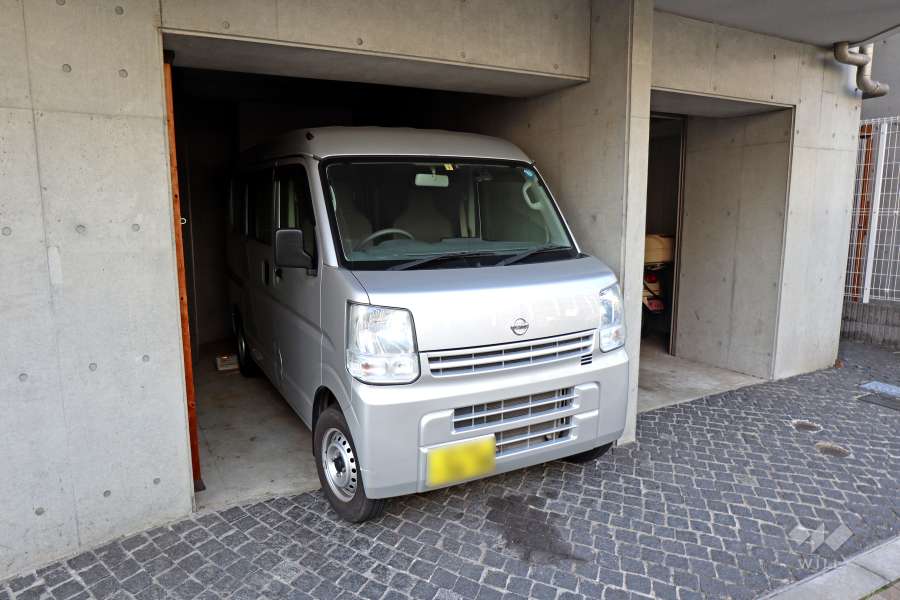 敷地内駐車場（屋内平面式）