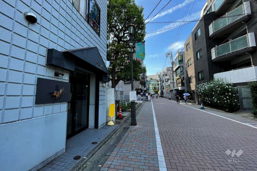 敷地南西側の前面道路