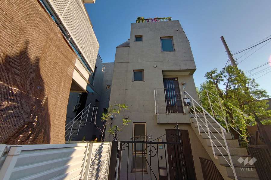 ＢＡＯＳ神宮前の外観（北東側から）