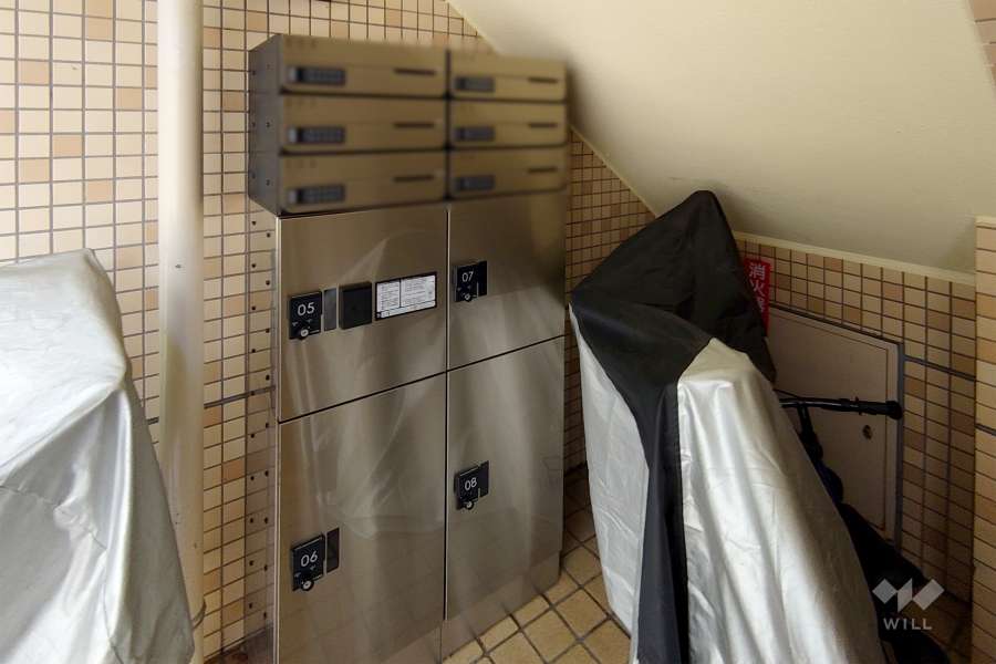 宅配ボックスと共用ポスト