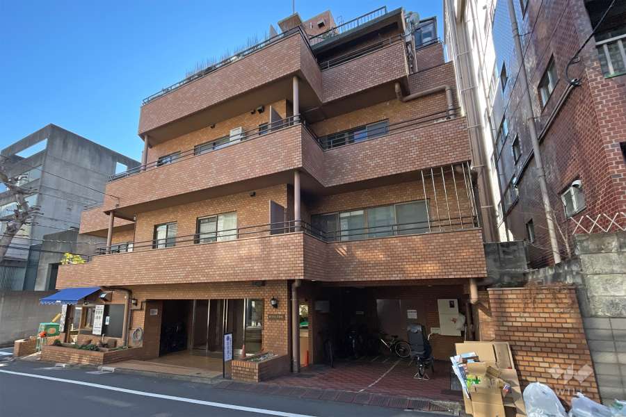 東久パレス神宮の外観（北西側から）