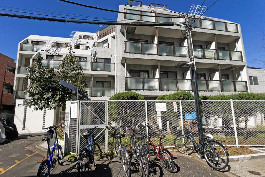 ペガサスマンション渋谷本町第１の外観（南東側から）