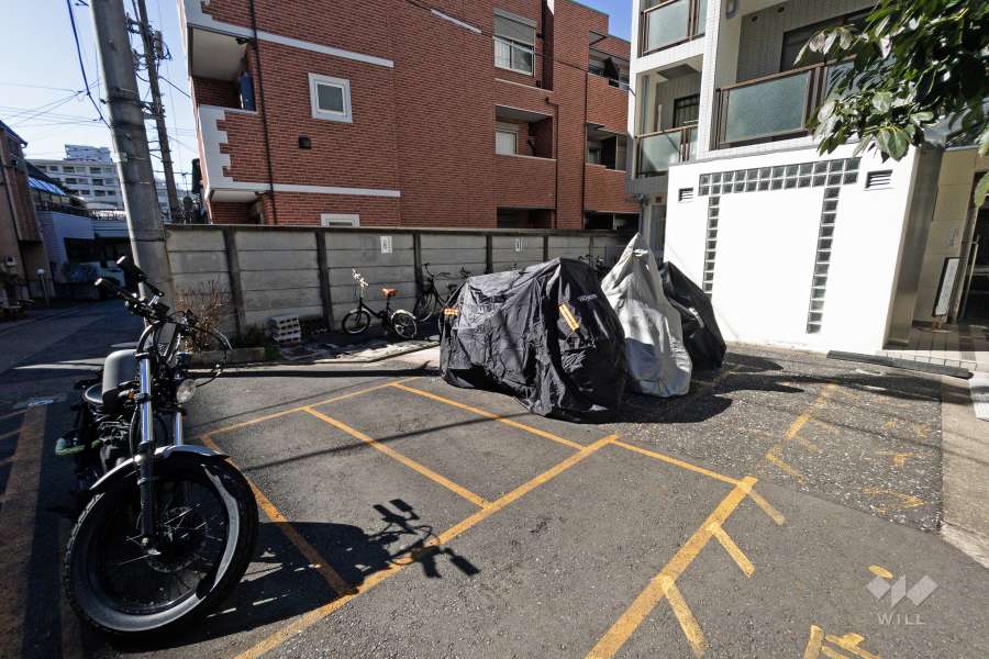 バイク置場、駐輪場