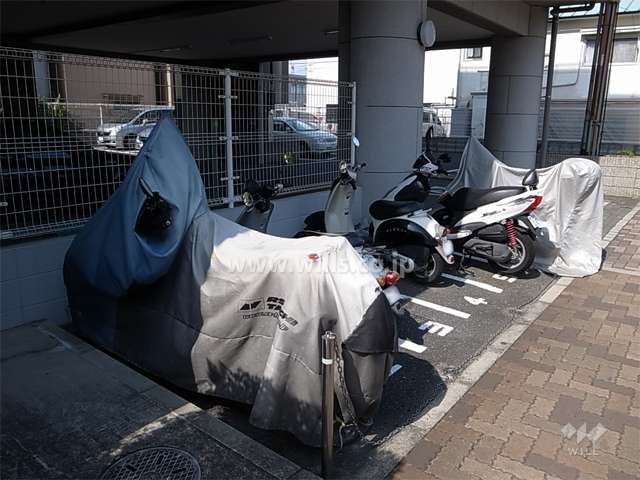 バイク置き場