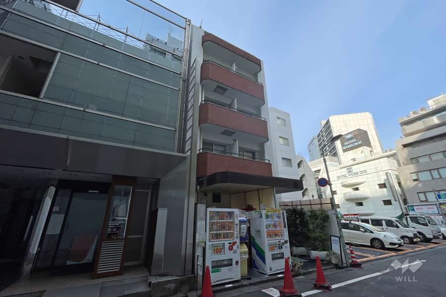 トーカン渋谷キャステールの外観(南東から)