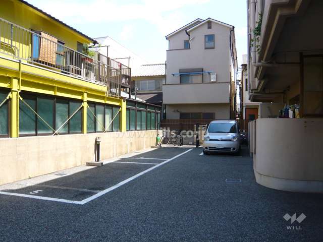 敷地内駐車場（平面式　屋外）