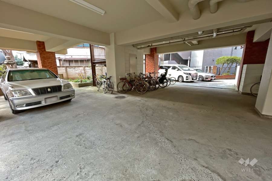 敷地内駐車場（屋内平面式）