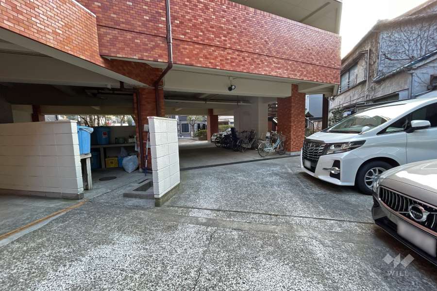 敷地内駐車場（屋外平面式）