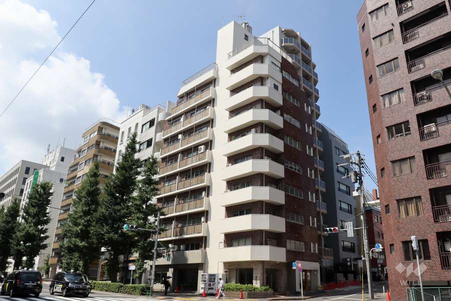 第１２宮庭マンションの外観（北東側から）