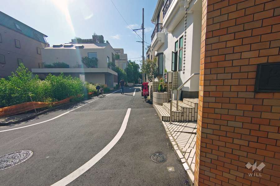 敷地東側前面道路