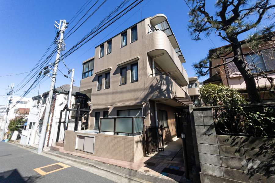 コモンヒルズ本町の外観（南西側から）