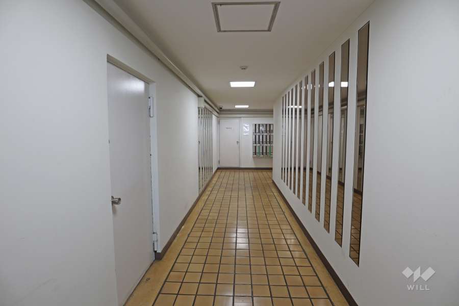 エントランス内の通路
