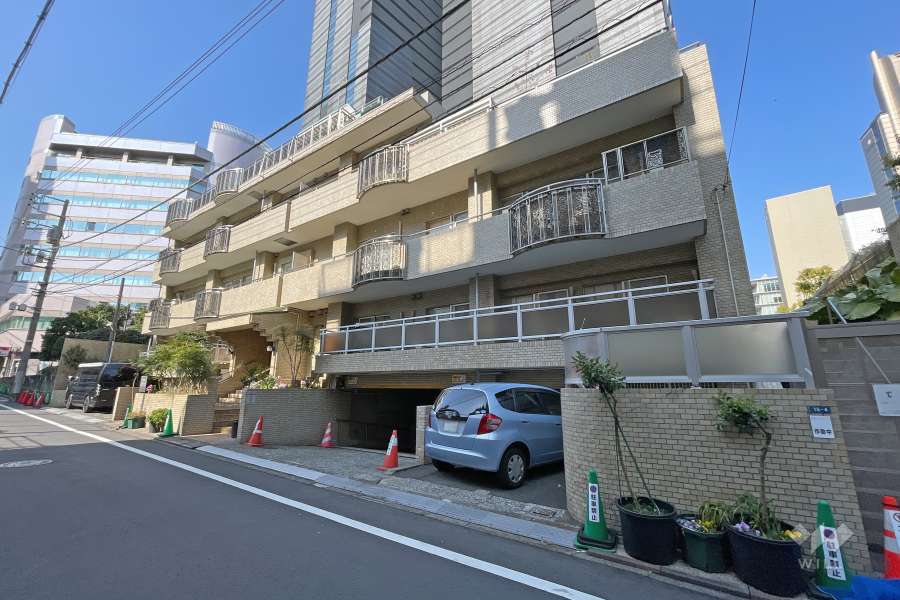 アルカサーノ南平台の外観（東側から）