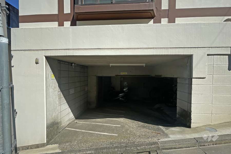敷地内駐車場（屋内平面式）