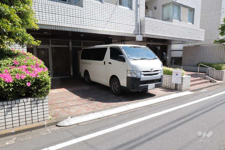 敷地内駐車場（屋外平面式）