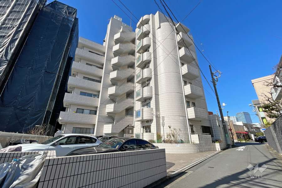 ヴェラハイツ広尾の外観(東側から）