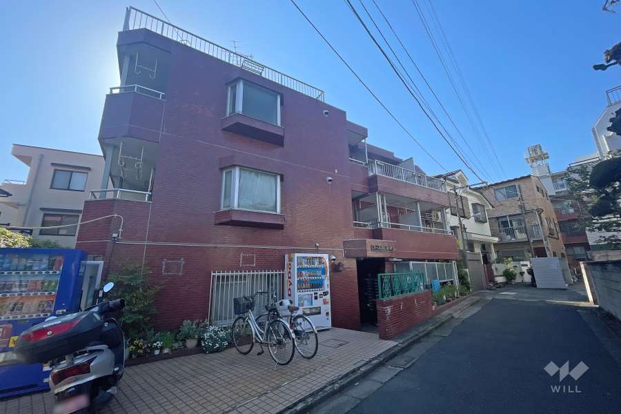 ユースフル笹塚の外観（南東側から）