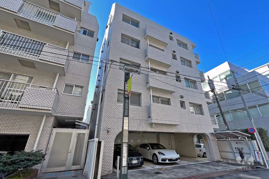 サンビューハイツ千駄ヶ谷の外観（北東側から）ら