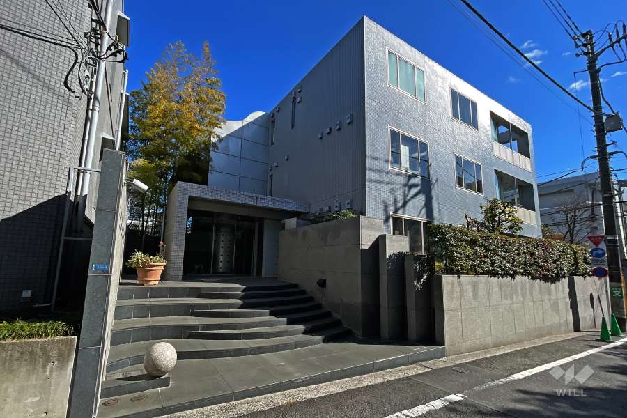 松濤パークマンションの外観（北西側から）