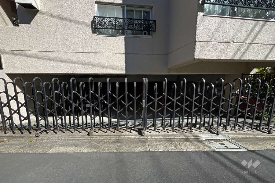 敷地内駐車場（屋内平面式）