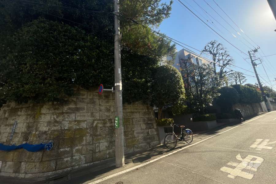 代々木上原第一マンションズの外観（北西側から）