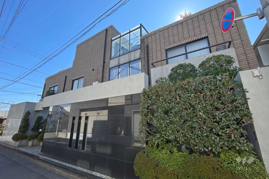 イクシオン代々木大山の外観　(北西側から）