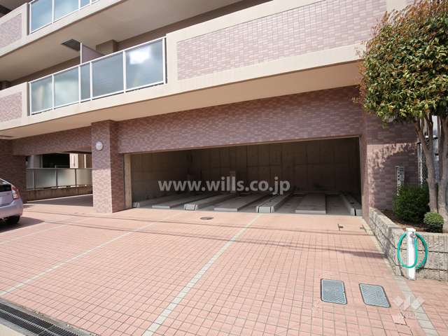 敷地内駐車場（屋内機械式）