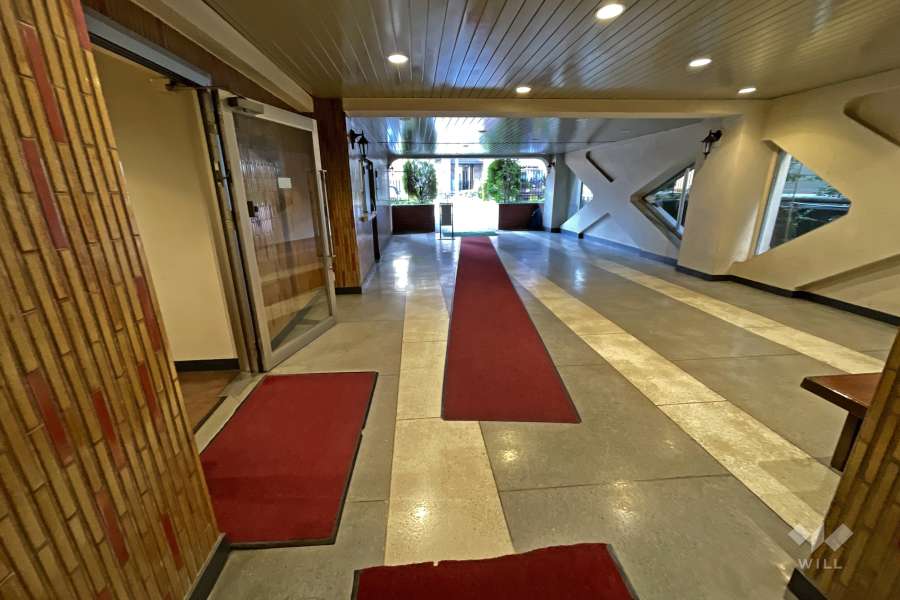 エントランスホール