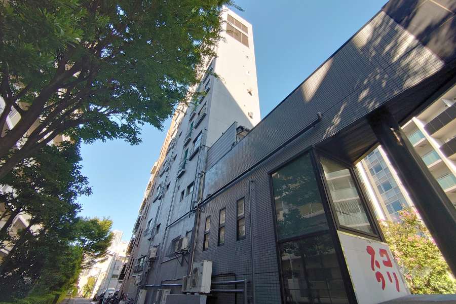 エフビルの外観（北西側から）