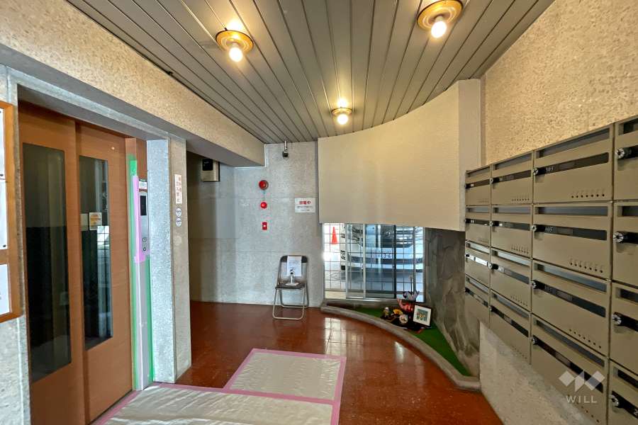 エントランス内共用ポスト