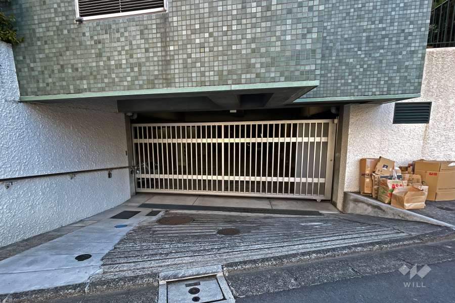 駐車場の出入口
