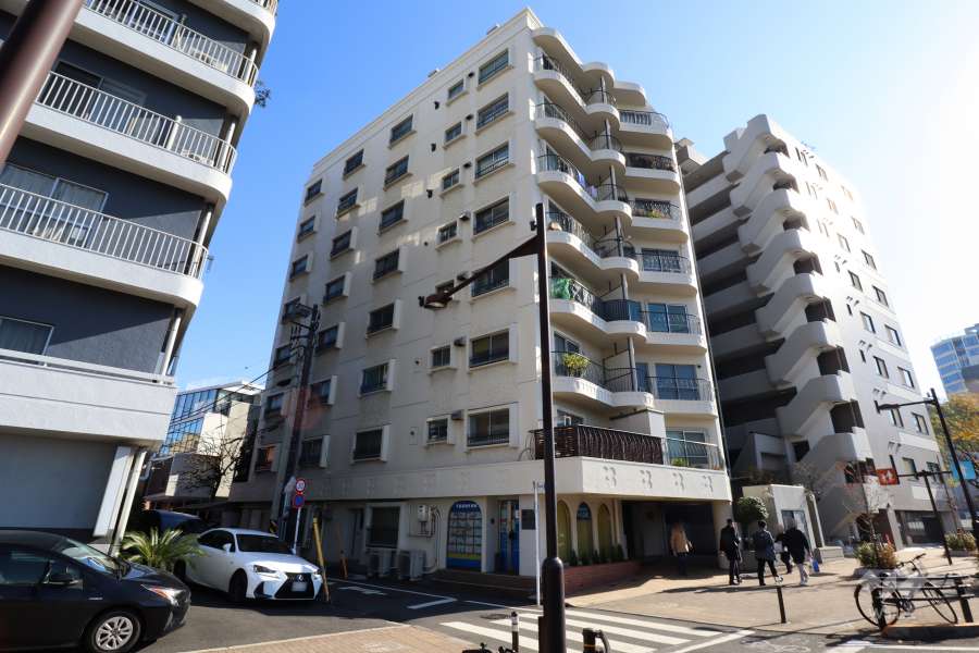 シャンボール代々木の外観(北西側から)