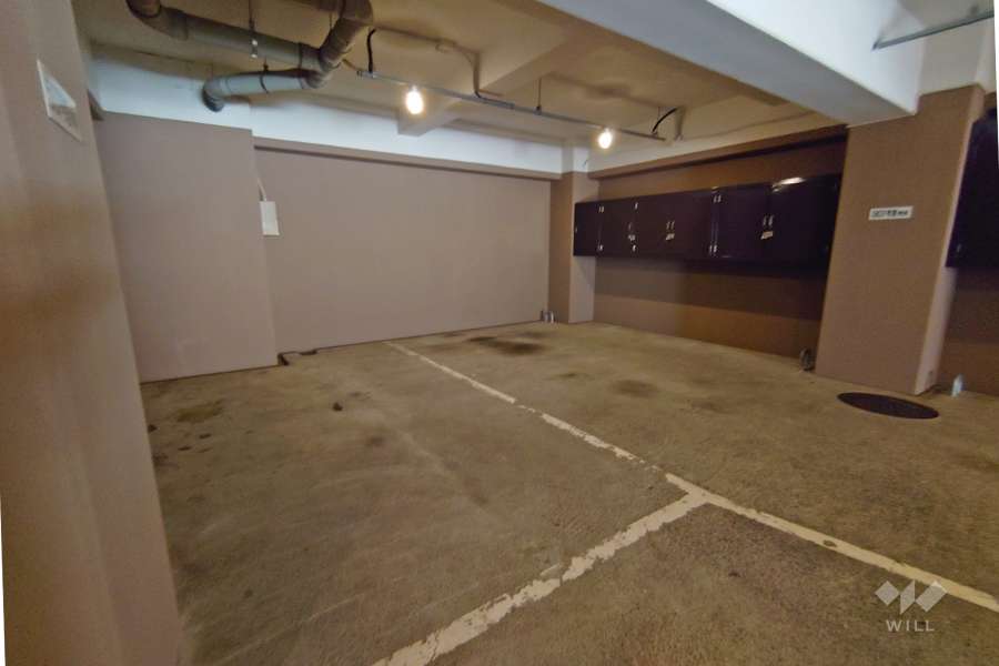 敷地内駐車場（屋内平面式）