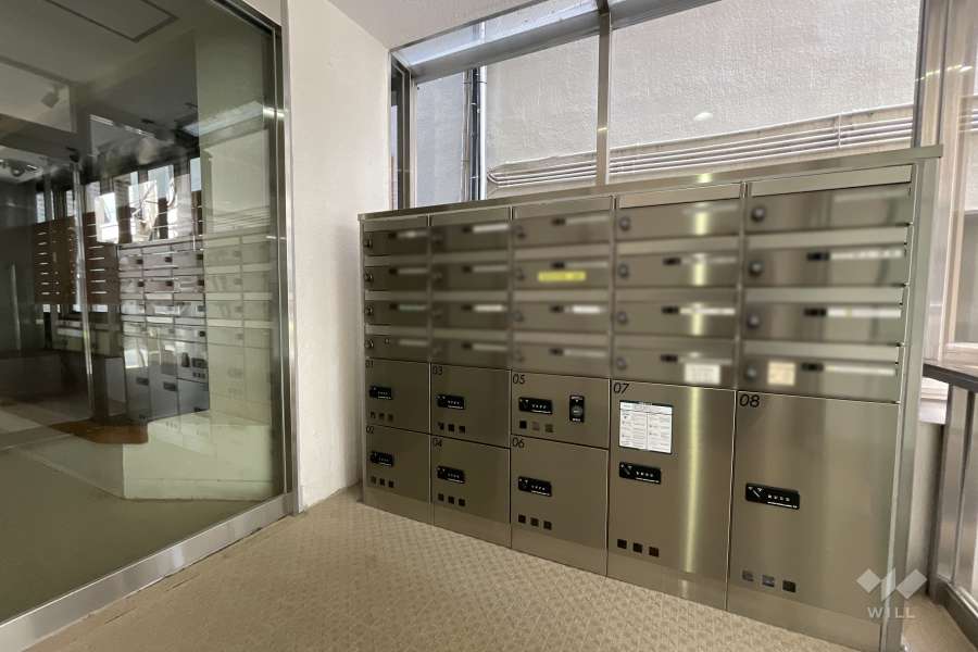 共用ポストと宅配ボックス