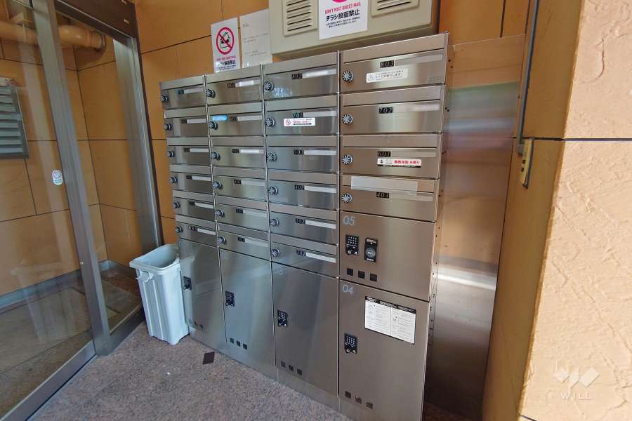 宅配ボックスと共用ポスト