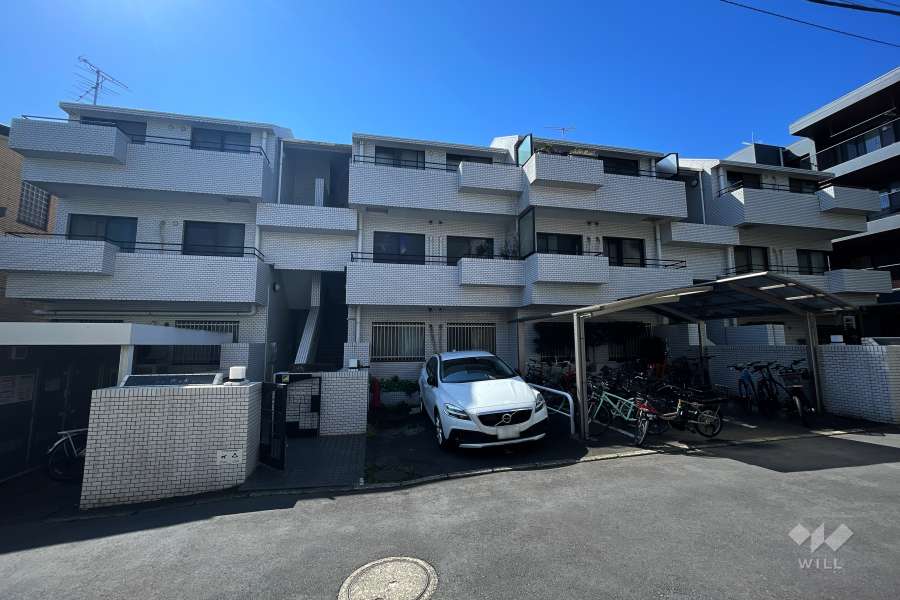 ワコー代々木マンションの外観（北側から）