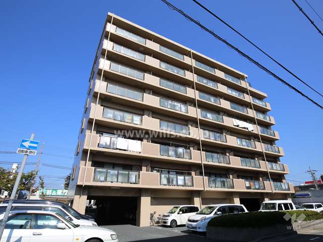 エスト武庫之荘コートサイドの外観（南西側から）