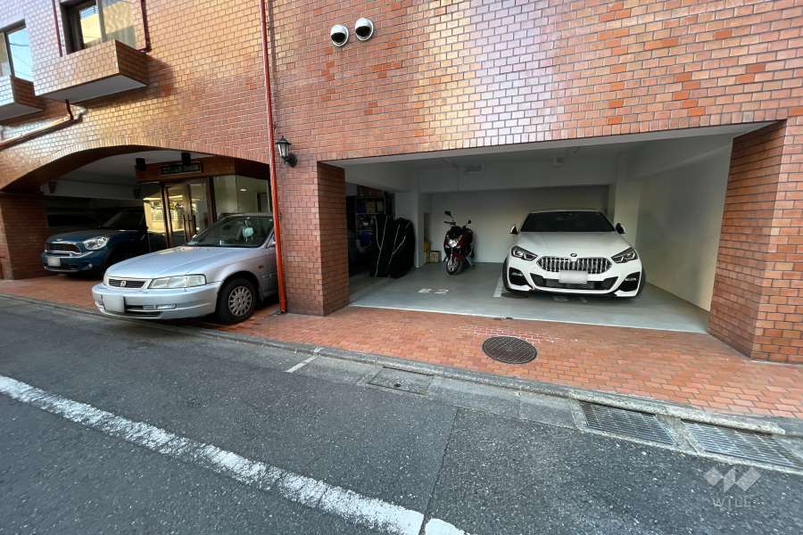 敷地内駐車場（屋内平面式）