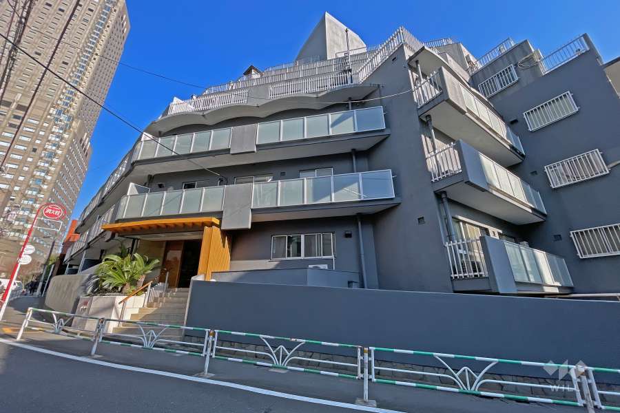 渋谷三信マンションの外観（西側から）