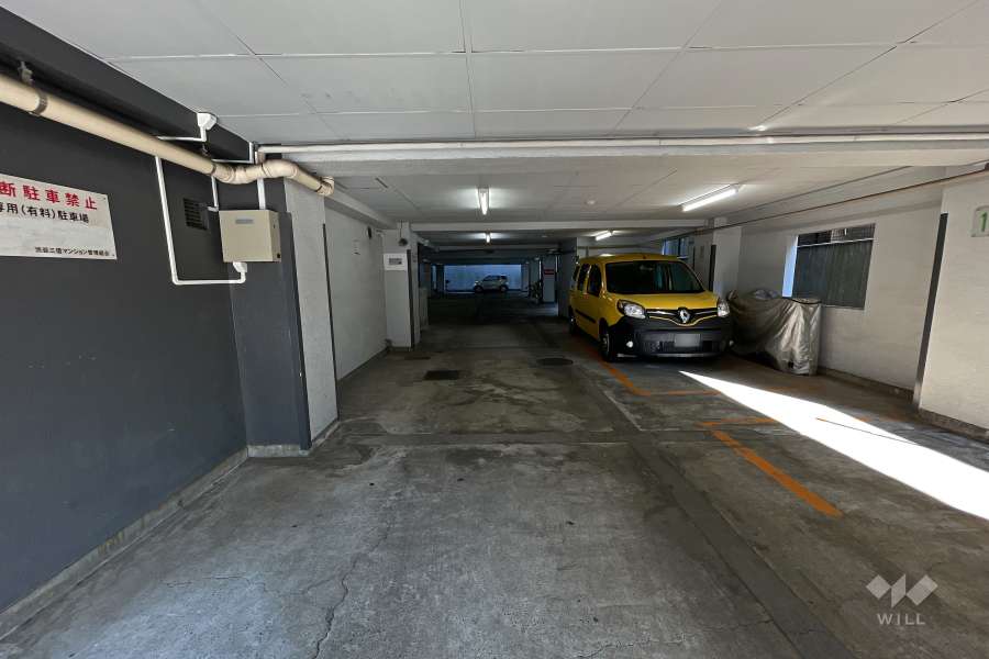敷地内駐車場（屋内平面式）